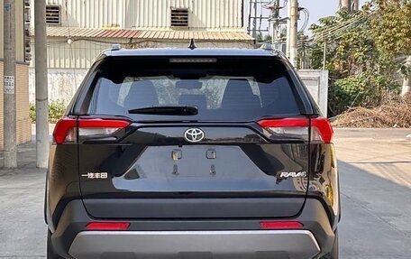 Toyota RAV4, 2021 год, 2 500 000 рублей, 5 фотография