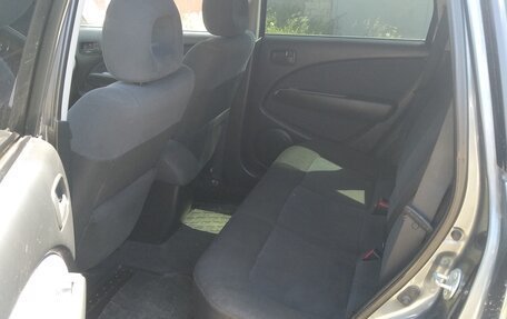Mitsubishi Outlander III рестайлинг 3, 2005 год, 665 000 рублей, 11 фотография