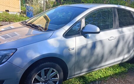 Opel Astra J, 2014 год, 720 000 рублей, 4 фотография