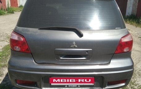 Mitsubishi Outlander III рестайлинг 3, 2005 год, 665 000 рублей, 4 фотография