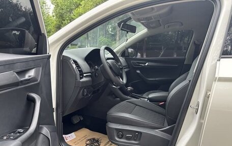 Skoda Karoq I, 2021 год, 1 579 600 рублей, 8 фотография