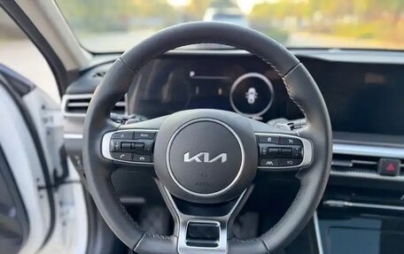 KIA K5, 2024 год, 2 090 000 рублей, 19 фотография