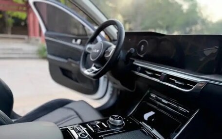 KIA K5, 2024 год, 2 090 000 рублей, 25 фотография