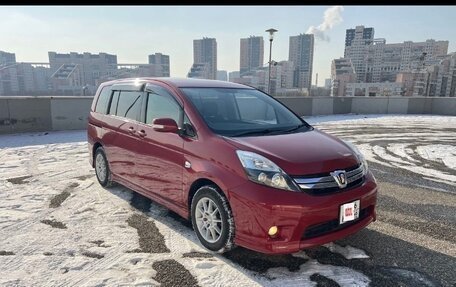 Toyota ISis I, 2011 год, 1 300 000 рублей, 3 фотография