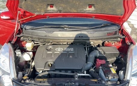 Toyota ISis I, 2011 год, 1 300 000 рублей, 11 фотография