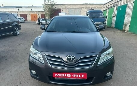 Toyota Camry, 2011 год, 1 050 000 рублей, 3 фотография