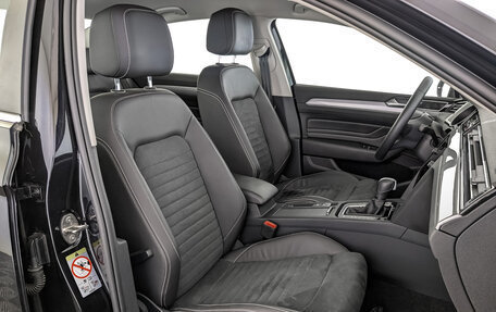Volkswagen Passat B8 рестайлинг, 2021 год, 3 190 000 рублей, 24 фотография