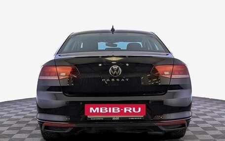 Volkswagen Passat B8 рестайлинг, 2021 год, 3 190 000 рублей, 6 фотография