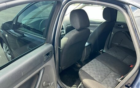 Ford Focus II рестайлинг, 2005 год, 449 000 рублей, 18 фотография