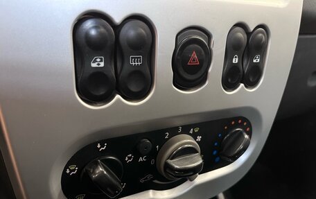 Renault Sandero I, 2011 год, 650 000 рублей, 13 фотография