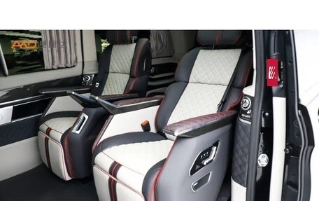 Mercedes-Benz V-Класс, 2023 год, 10 990 011 рублей, 7 фотография