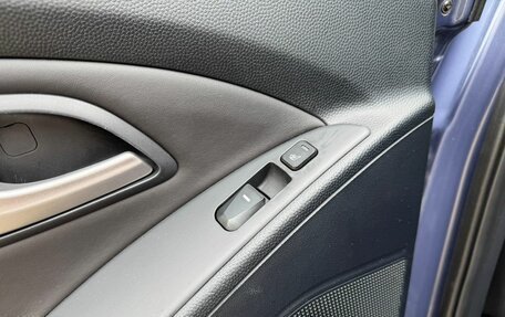 Hyundai ix35 I рестайлинг, 2012 год, 1 050 000 рублей, 16 фотография