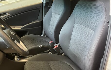Hyundai Solaris II рестайлинг, 2015 год, 1 000 000 рублей, 9 фотография