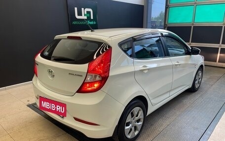 Hyundai Solaris II рестайлинг, 2015 год, 1 000 000 рублей, 6 фотография