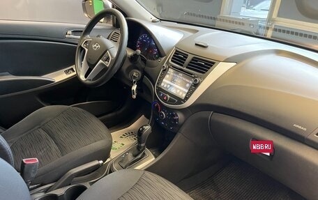 Hyundai Solaris II рестайлинг, 2015 год, 1 000 000 рублей, 14 фотография