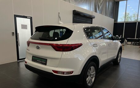 KIA Sportage IV рестайлинг, 2018 год, 1 700 000 рублей, 5 фотография
