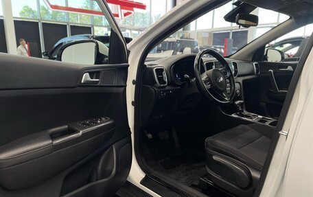 KIA Sportage IV рестайлинг, 2018 год, 1 700 000 рублей, 8 фотография