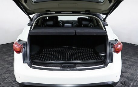 Infiniti QX70, 2014 год, 2 650 000 рублей, 10 фотография
