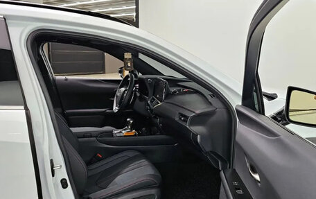 Lexus UX I, 2024 год, 4 655 000 рублей, 11 фотография