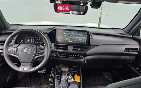Lexus UX I, 2024 год, 4 655 000 рублей, 7 фотография