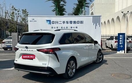 Toyota Sienna, 2022 год, 3 694 000 рублей, 3 фотография