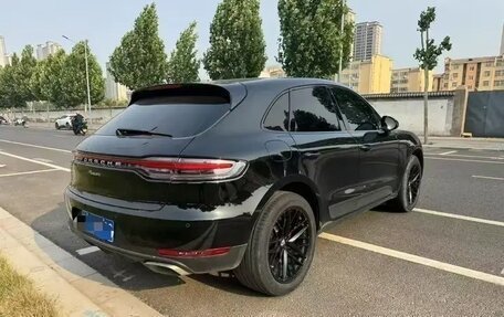 Porsche Macan I рестайлинг, 2021 год, 4 040 000 рублей, 3 фотография