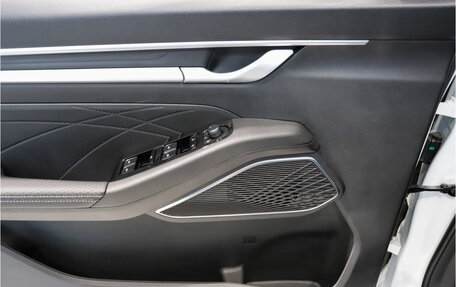 Geely Emgrand, 2024 год, 2 394 000 рублей, 10 фотография