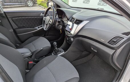 Hyundai Solaris II рестайлинг, 2013 год, 790 000 рублей, 13 фотография