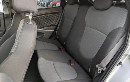 Hyundai Solaris II рестайлинг, 2013 год, 790 000 рублей, 10 фотография