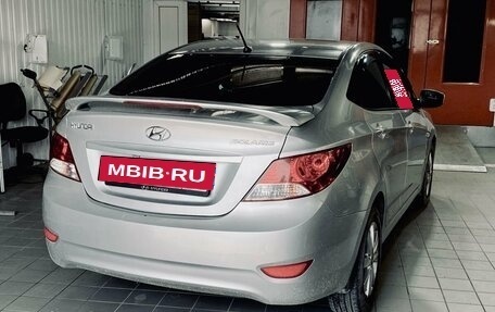 Hyundai Solaris II рестайлинг, 2013 год, 750 000 рублей, 2 фотография