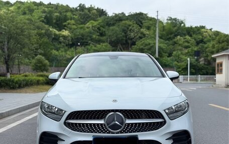 Mercedes-Benz A-Класс, 2021 год, 1 610 000 рублей, 2 фотография