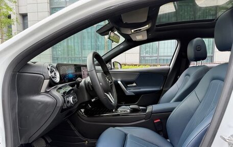 Mercedes-Benz A-Класс, 2021 год, 1 610 000 рублей, 6 фотография
