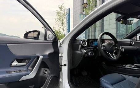 Mercedes-Benz A-Класс, 2021 год, 1 610 000 рублей, 5 фотография