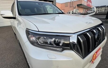 Toyota Land Cruiser Prado 150 рестайлинг 2, 2021 год, 3 350 027 рублей, 9 фотография