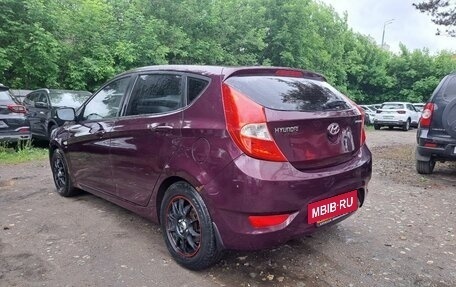 Hyundai Solaris II рестайлинг, 2012 год, 730 000 рублей, 3 фотография