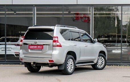 Toyota Land Cruiser Prado 150 рестайлинг 2, 2013 год, 3 350 900 рублей, 4 фотография