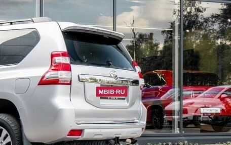 Toyota Land Cruiser Prado 150 рестайлинг 2, 2013 год, 3 350 900 рублей, 9 фотография