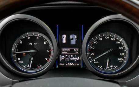 Toyota Land Cruiser Prado 150 рестайлинг 2, 2013 год, 3 350 900 рублей, 14 фотография