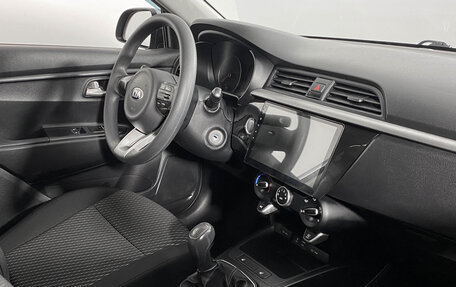 KIA Rio IV, 2018 год, 1 155 000 рублей, 10 фотография