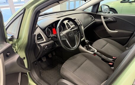 Opel Astra J, 2011 год, 770 000 рублей, 7 фотография