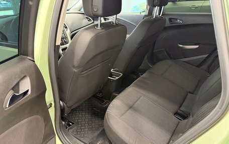 Opel Astra J, 2011 год, 770 000 рублей, 8 фотография