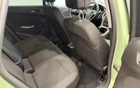 Opel Astra J, 2011 год, 770 000 рублей, 9 фотография