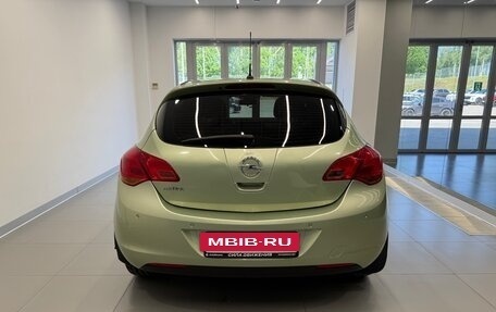Opel Astra J, 2011 год, 770 000 рублей, 4 фотография