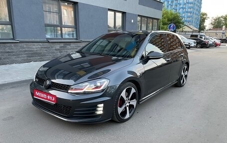 Volkswagen Golf GTI VII, 2016 год, 1 850 000 рублей, 1 фотография