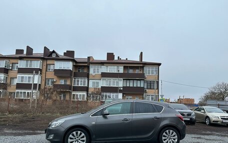 Opel Astra J, 2010 год, 700 000 рублей, 4 фотография