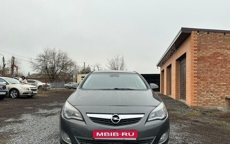 Opel Astra J, 2010 год, 700 000 рублей, 5 фотография