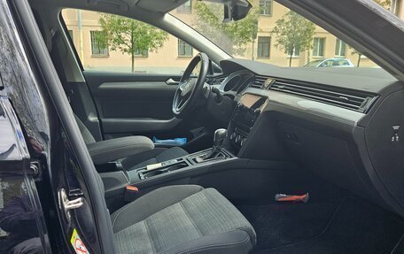 Volkswagen Passat B8 рестайлинг, 2020 год, 1 680 000 рублей, 13 фотография