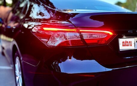 Toyota Camry, 2022 год, 3 300 000 рублей, 13 фотография