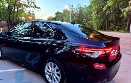 Toyota Camry, 2022 год, 3 300 000 рублей, 14 фотография