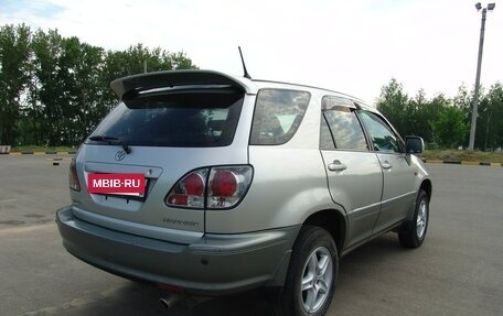 Toyota Harrier, 1999 год, 890 000 рублей, 3 фотография